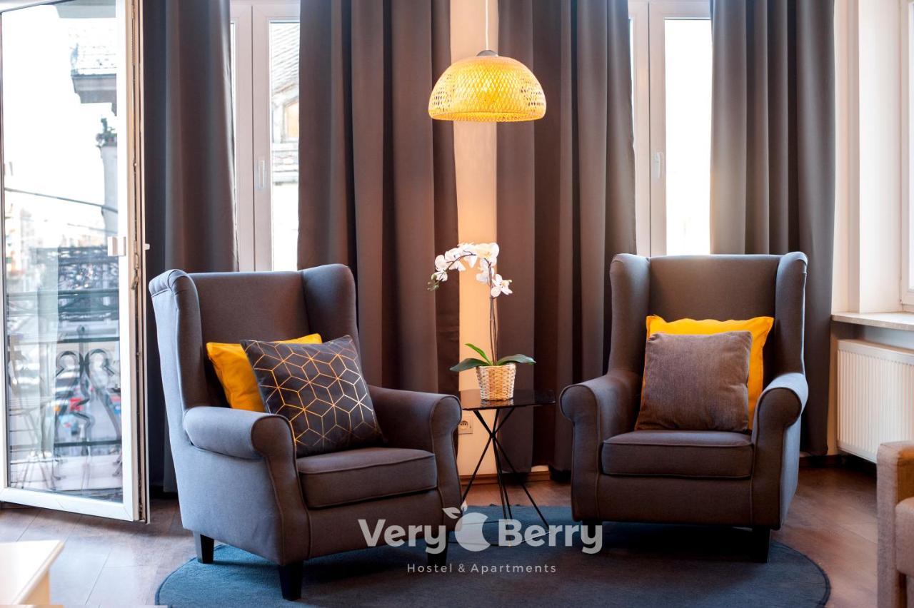 Apartmán Very Berry - Garbary 27 - Apartament Z Balkonem, Old City, Check In 24H Poznaň Exteriér fotografie